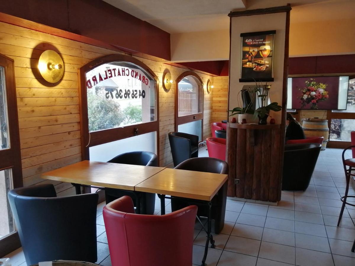 Le Grand Chatelard Hotel Bar Restaurant Sainte-Marie-de-Cuines Bagian luar foto