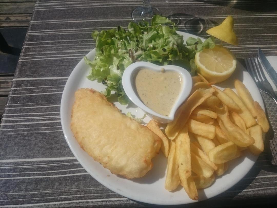 Le Grand Chatelard Hotel Bar Restaurant Sainte-Marie-de-Cuines Bagian luar foto