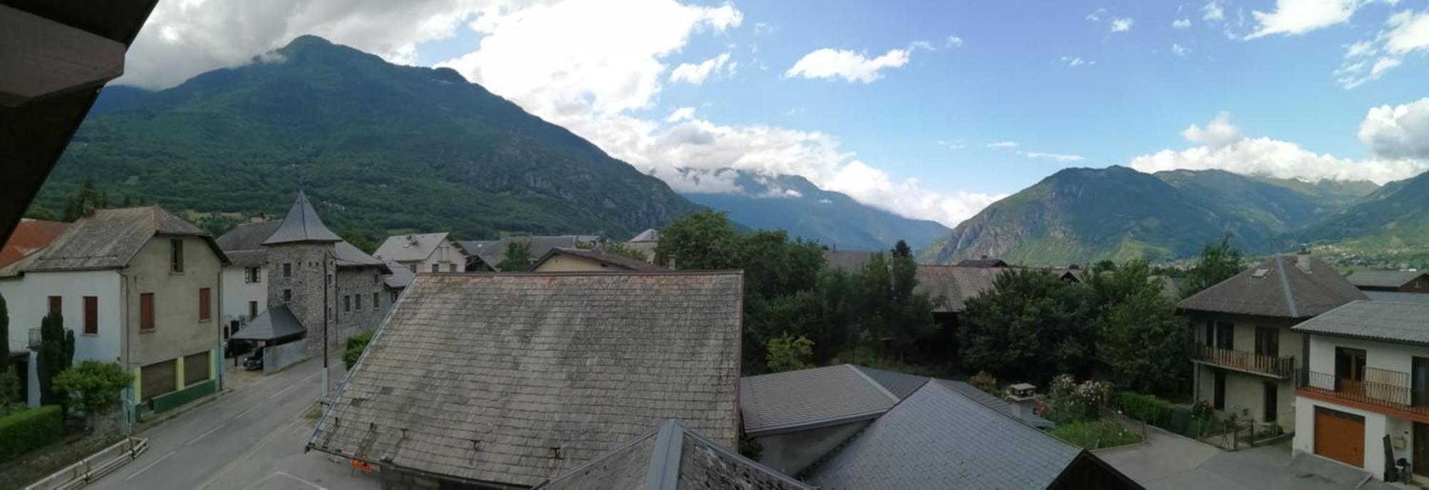 Le Grand Chatelard Hotel Bar Restaurant Sainte-Marie-de-Cuines Ruang foto